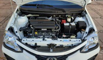 Toyota Etios 1,5 XLS Pack AT 5 Ptas Año 2024 lleno